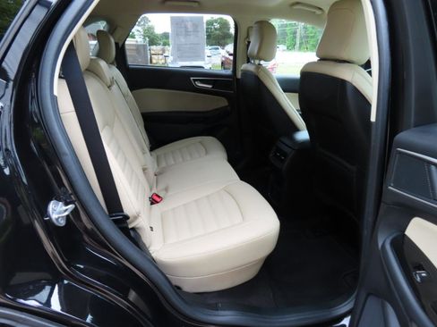 Used 2020 Ford Edge SEL AWD/4WD image 20