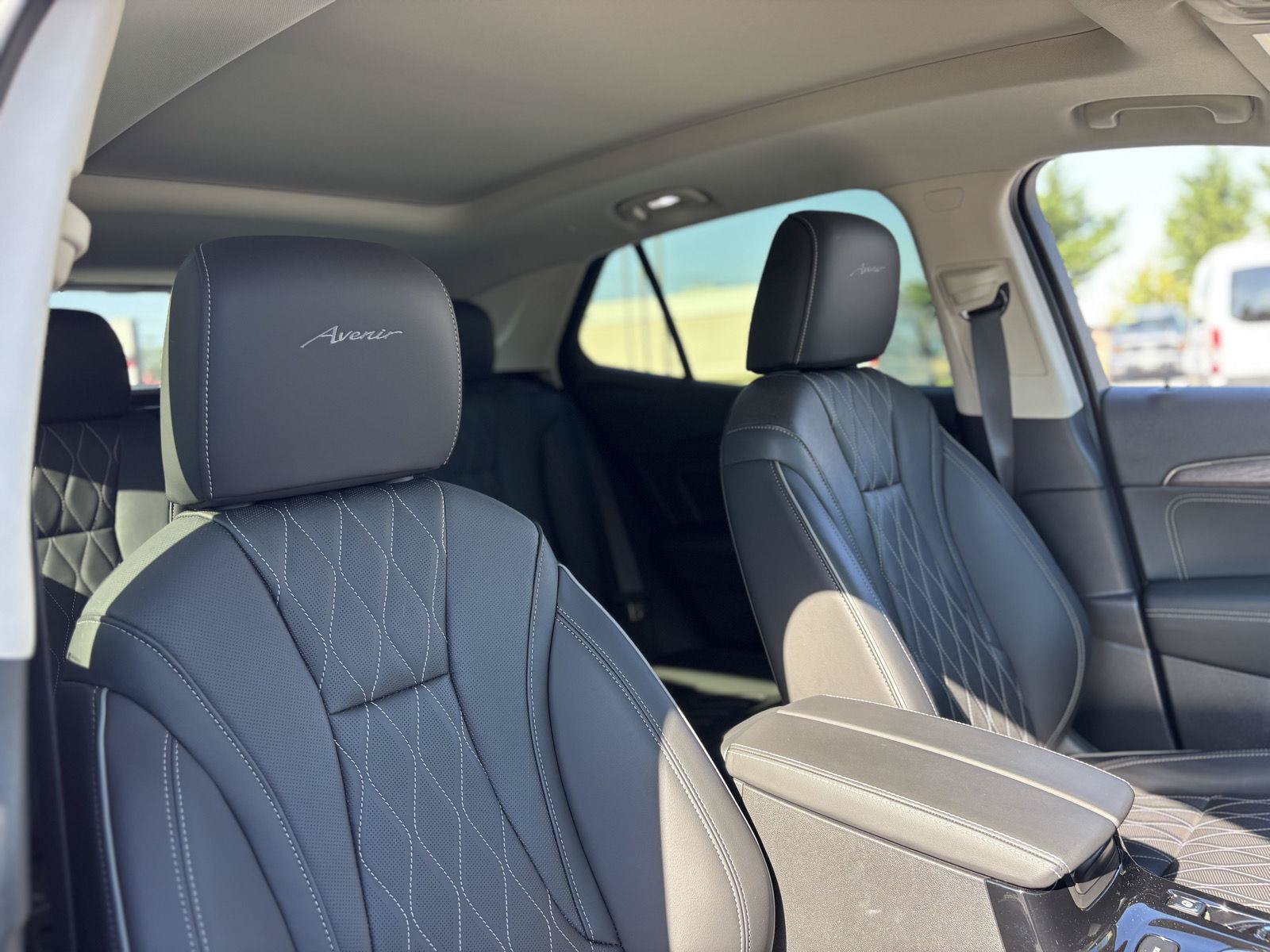 Used 2023 Buick Envision Avenir AWD/4WD image 19