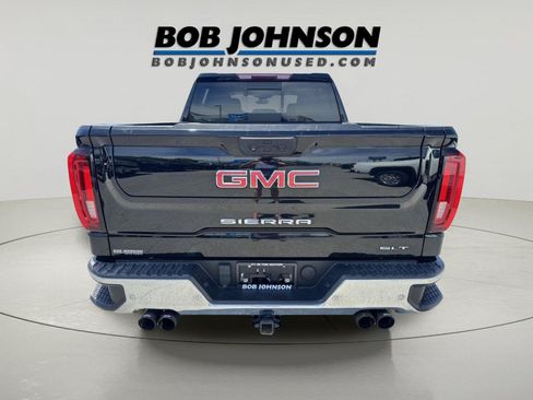 Used 2023 GMC Sierra 1500 SLT w/ SLT Premium Plus Package AWD/4WD image 4