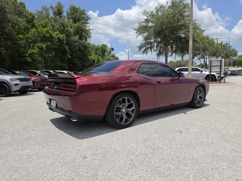 Certified 2019 Dodge Challenger R/T RWD image 4