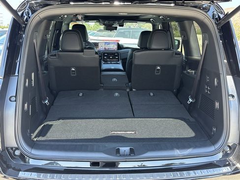 New 2025 Nissan Armada PRO-4X w/ Pro-4X Premium Package image 23