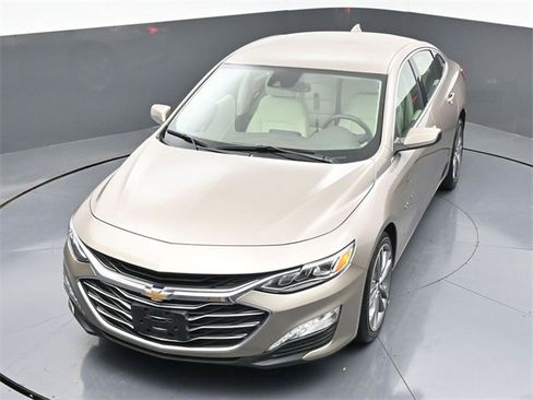 Used 2024 Chevrolet Malibu LT image 37