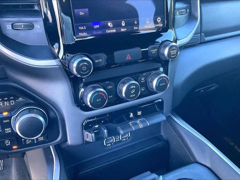 Used 2020 RAM 1500 Big Horn image 32