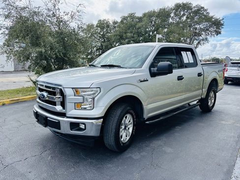 Used 2017 Ford F150 XLT image 5