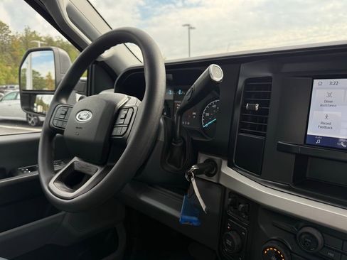 New 2025 Ford F250 XL w/ XL Chrome Package AWD/4WD image 31