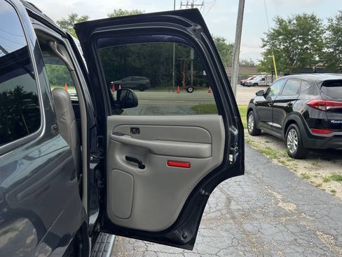 Used 2004 Chevrolet Tahoe LT w/ LT Preferred Equipment Group image 30