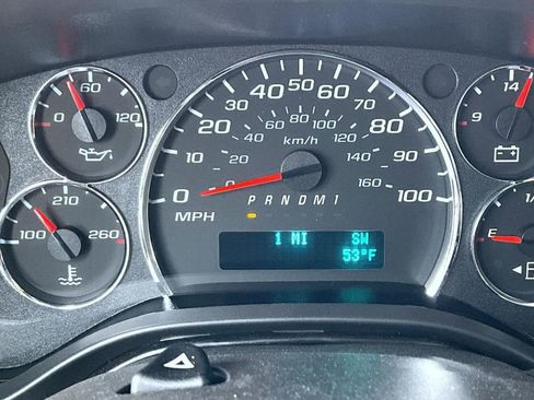 New 2026 Chevrolet Express 3500 Extended RWD image 14