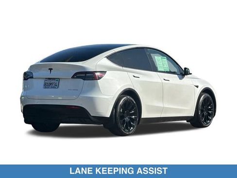 Used 2021 Tesla Model Y Long Range AWD/4WD image 5