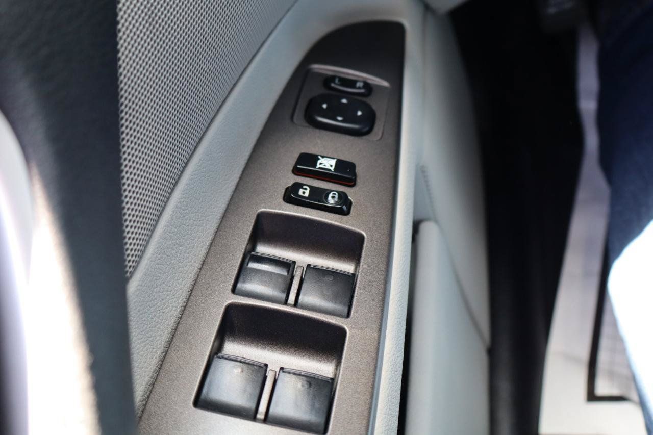 Used 2010 Lexus IS 250 w/ Preferred Accessory Package RWD image 24