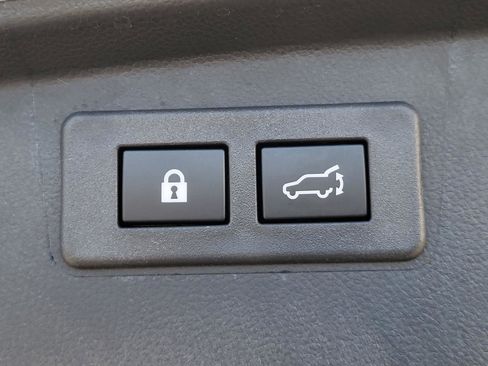 Certified 2025 Subaru Outback Premium AWD/4WD image 12