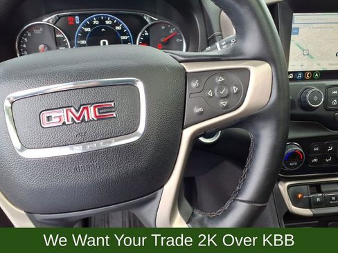 Used 2024 GMC Terrain Denali w/ Black Diamond Edition image 17