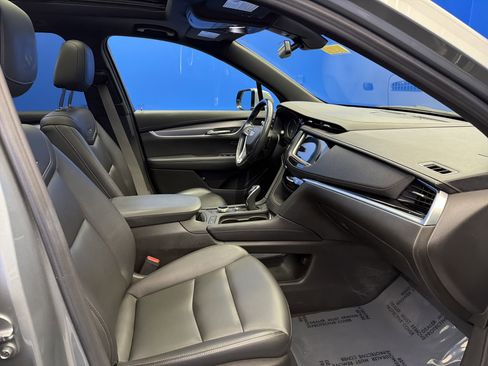 Used 2023 Cadillac XT6 Luxury image 24
