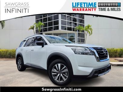Used 2025 Nissan Pathfinder SL