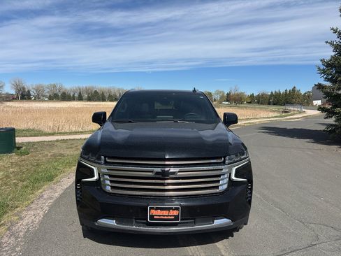 Used 2023 Chevrolet Tahoe High Country AWD/4WD image 4