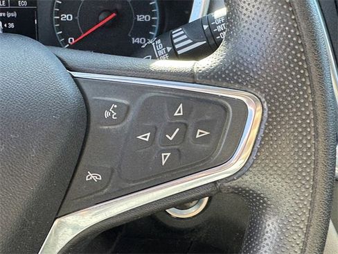 Certified 2019 Chevrolet Equinox LS image 17