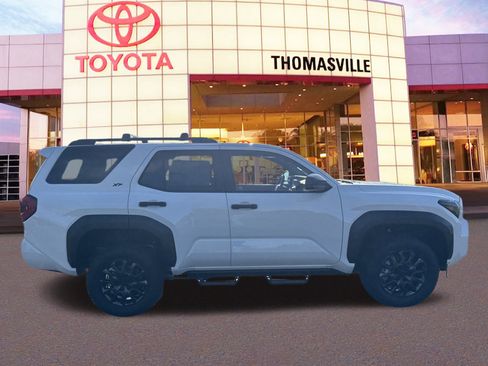 New 2025 Toyota 4Runner SR5 image 4