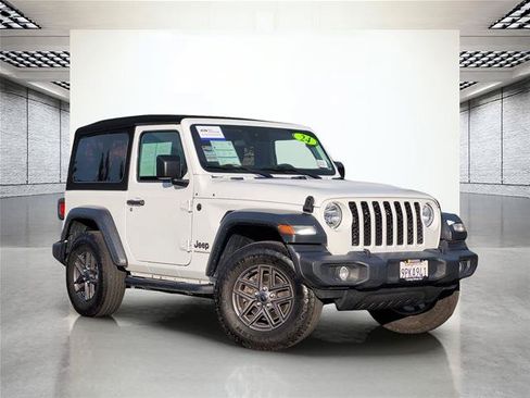 Used 2024 Jeep Wrangler Sport AWD/4WD image 2