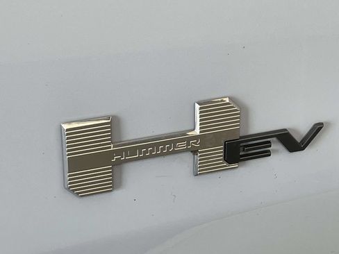 Used 2025 GMC Hummer EV 2X AWD/4WD image 11