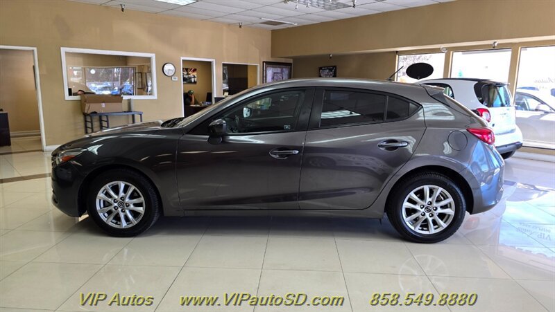 Used 2018 MAZDA MAZDA3 Sport FWD image 6
