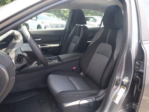 New 2026 Nissan Sentra SV w/ SV Convenience Package FWD image 20