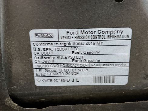Used 2019 Ford Escape SE FWD image 21