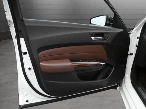 Used 2016 Acura TLX V6 w/ Technology Package image 11