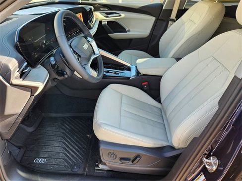 New 2025 Audi Q5 2.0T Premium Plus image 9