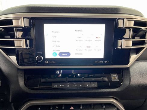 Used 2022 Toyota Tundra SR5 image 29