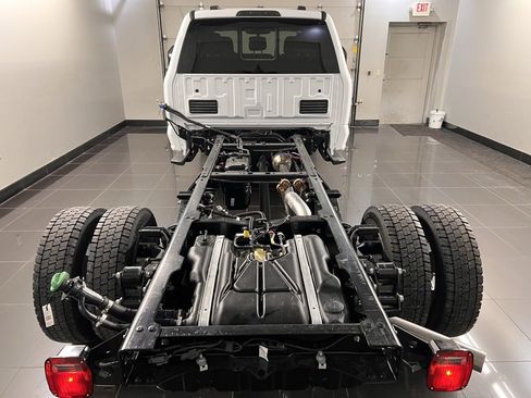 New 2026 Ford F550 4x4 Crew Cab image 5