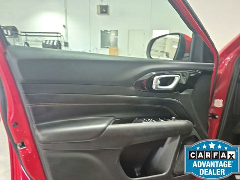 Used 2023 Jeep Compass Limited AWD/4WD image 16