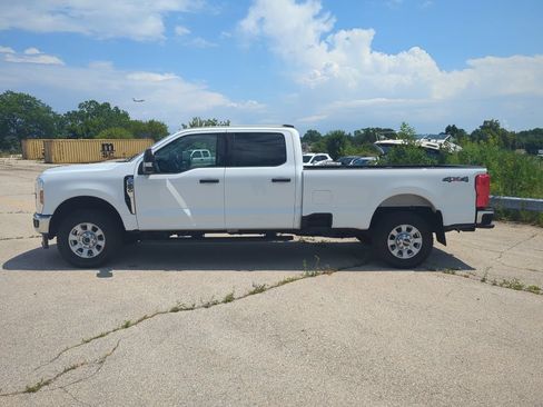 Used 2024 Ford F250 XLT AWD/4WD image 6