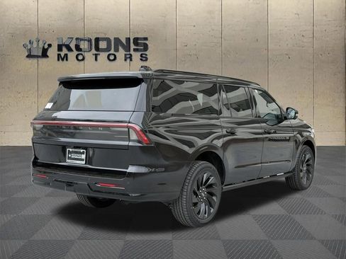 New 2026 Lincoln Navigator L Reserve AWD/4WD image 4