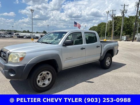 Used 2006 Toyota Tacoma PreRunner RWD image 3