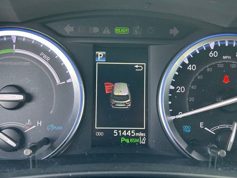 Used 2019 Toyota Highlander Limited image 17