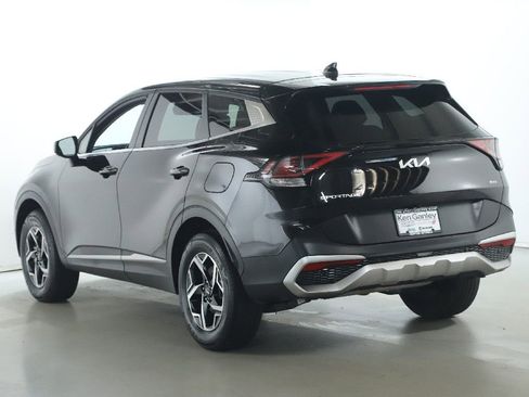 Used 2025 Kia Sportage LX AWD/4WD image 42