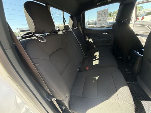 Used 2025 GMC Canyon Elevation w/ Convenience Package RWD image 18
