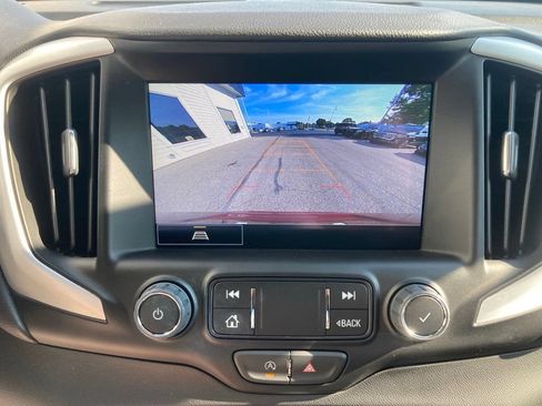 Certified 2023 GMC Terrain SLT w/ Infotainment Package II AWD/4WD image 38