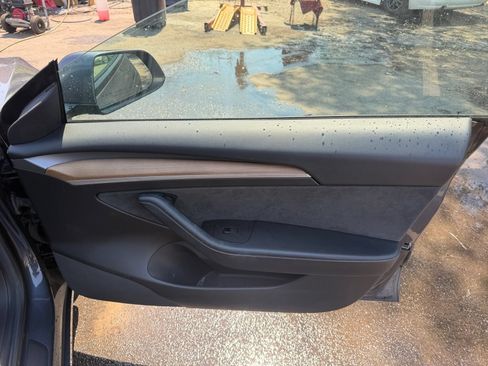 Used 2021 Tesla Model 3 Long Range AWD/4WD image 17
