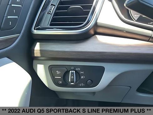 Used 2022 Audi Q5 2.0T Premium Plus AWD/4WD image 29