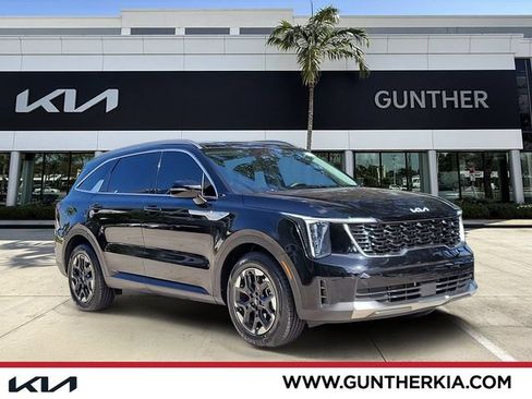 Certified 2024 Kia Sorento S w/ Panoramic Sunroof Package FWD image 1