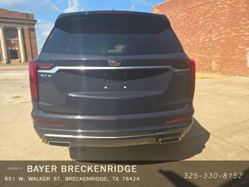 Used 2025 Cadillac XT6 Premium Luxury image 5