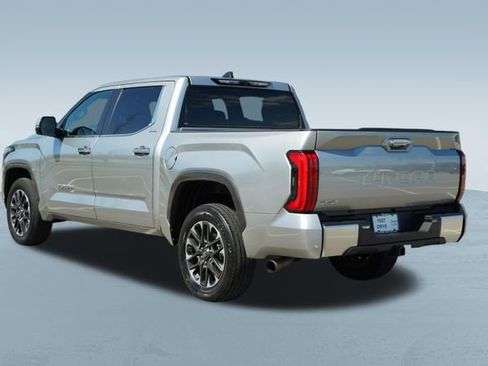 Used 2025 Toyota Tundra Limited AWD/4WD image 6