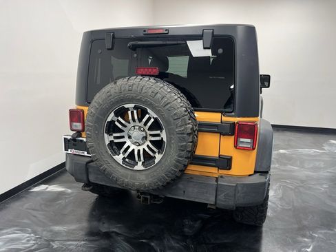 Used 2012 Jeep Wrangler Rubicon w/ Dual Top Group image 6