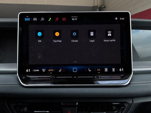 Used 2026 Volkswagen Tiguan SE FWD image 31