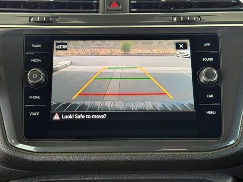 Used 2023 Volkswagen Tiguan SE R-Line FWD image 23