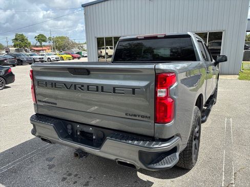 Used 2019 Chevrolet Silverado 1500 Custom w/ Custom Value Package image 9
