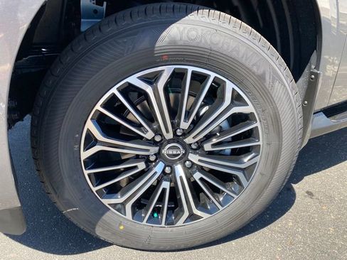 New 2026 Nissan Armada SL w/ Captain's Chari Seat Package image 23