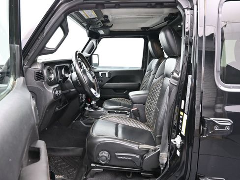 Used 2021 Jeep Wrangler Unlimited Sahara AWD/4WD image 9