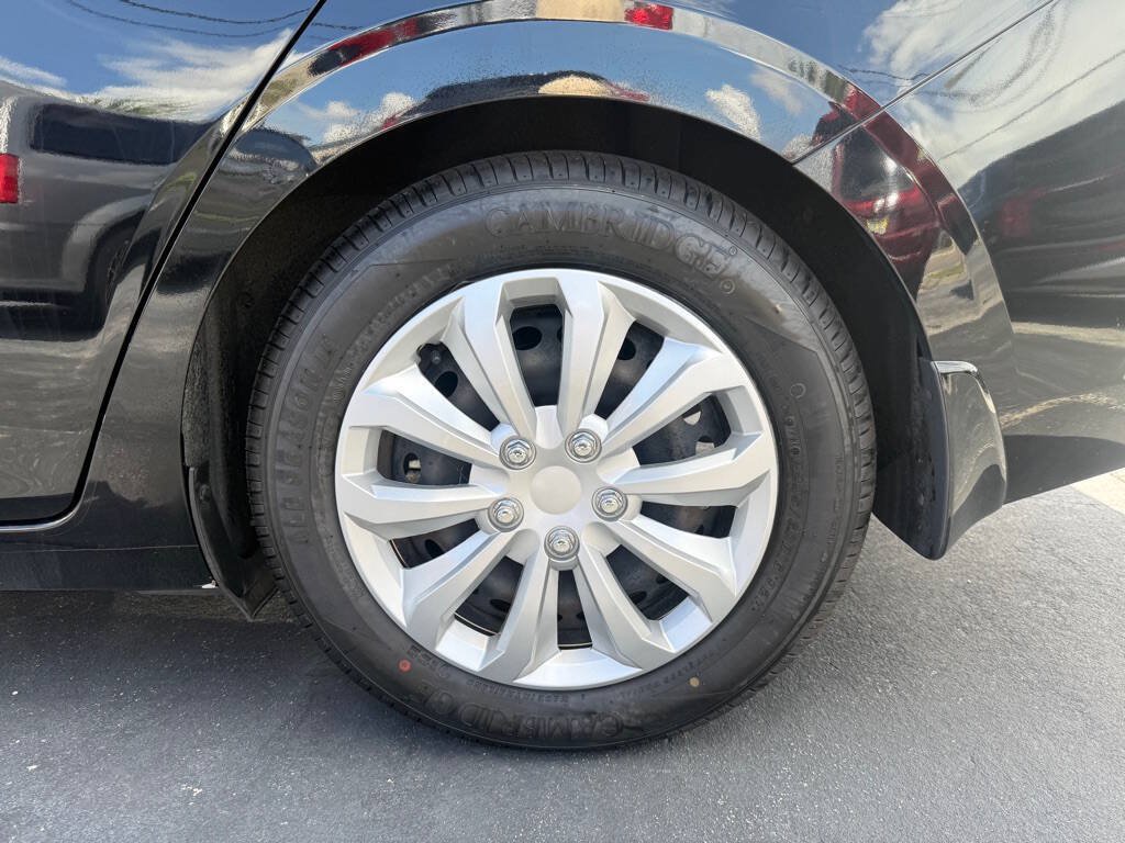 Used 2021 Nissan Sentra S FWD image 29