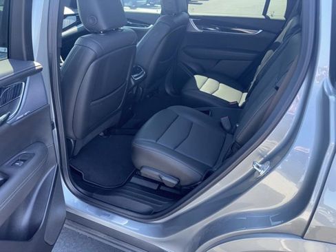 Used 2024 Cadillac XT6 Premium Luxury w/ LPO, Floor Liner Package AWD/4WD image 9